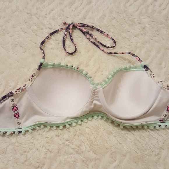 Victoria's Secret Getaway Halter Swim Bikini Size 34B - Picture 7 of 8